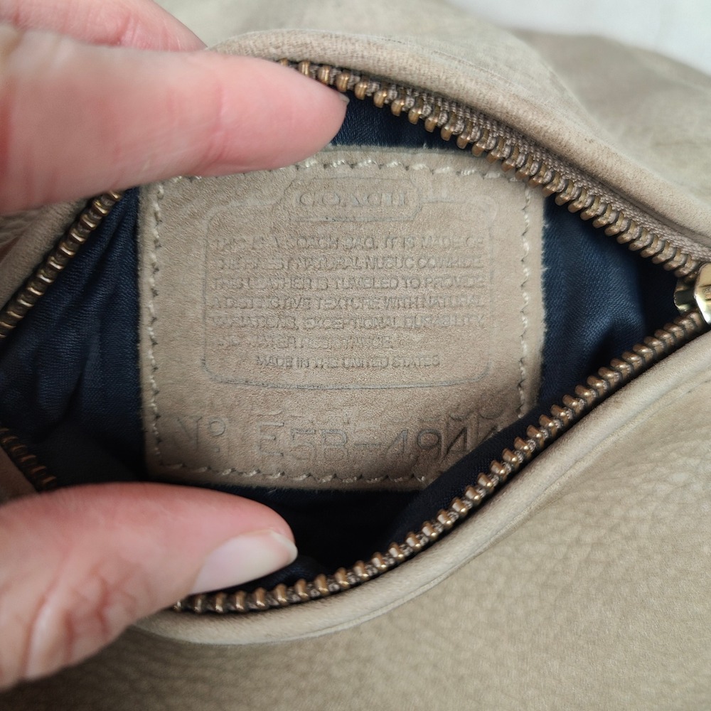 Vintage‎ Coach Sonoma Flat Pack Sling Bag Tan Nubuck Leather Purse FLAWED - Picture 9 of 10